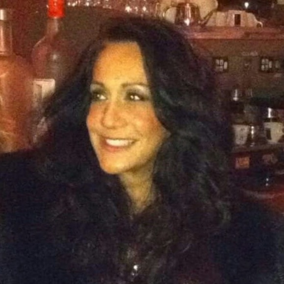 Meet your Posher, Toni - Picture 1 of 1